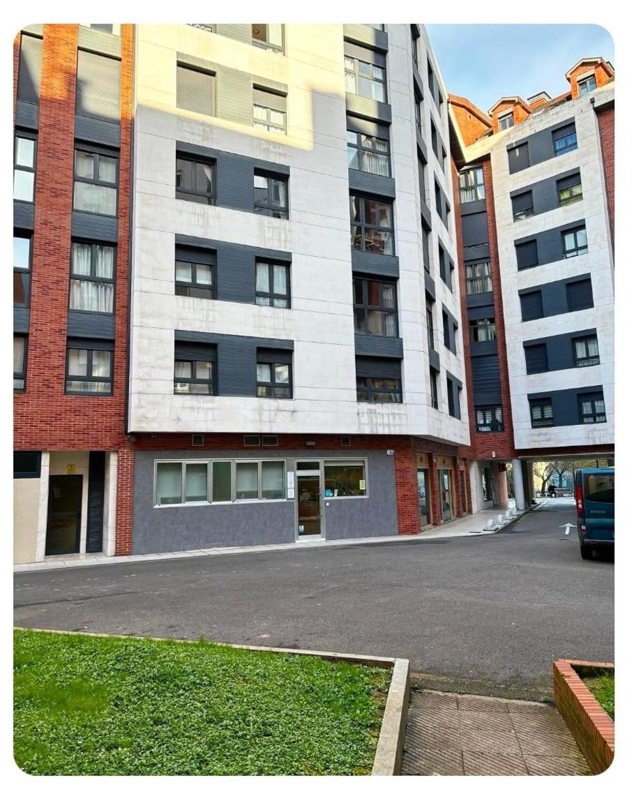 Apartment Centrico Con Parking Y Wifi Gratis Oviédo
